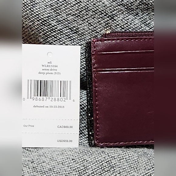 Burgundy Kate spade card holder - Picture 13 of 16